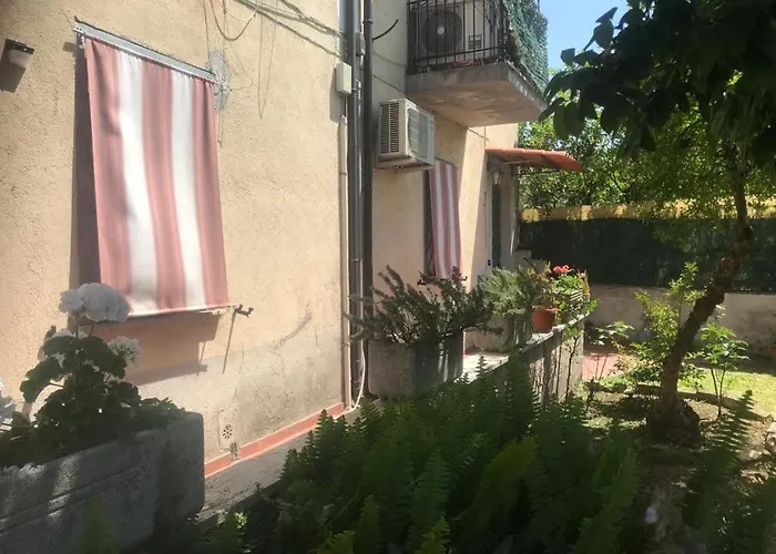 La Casa Dei Melograni * Rome